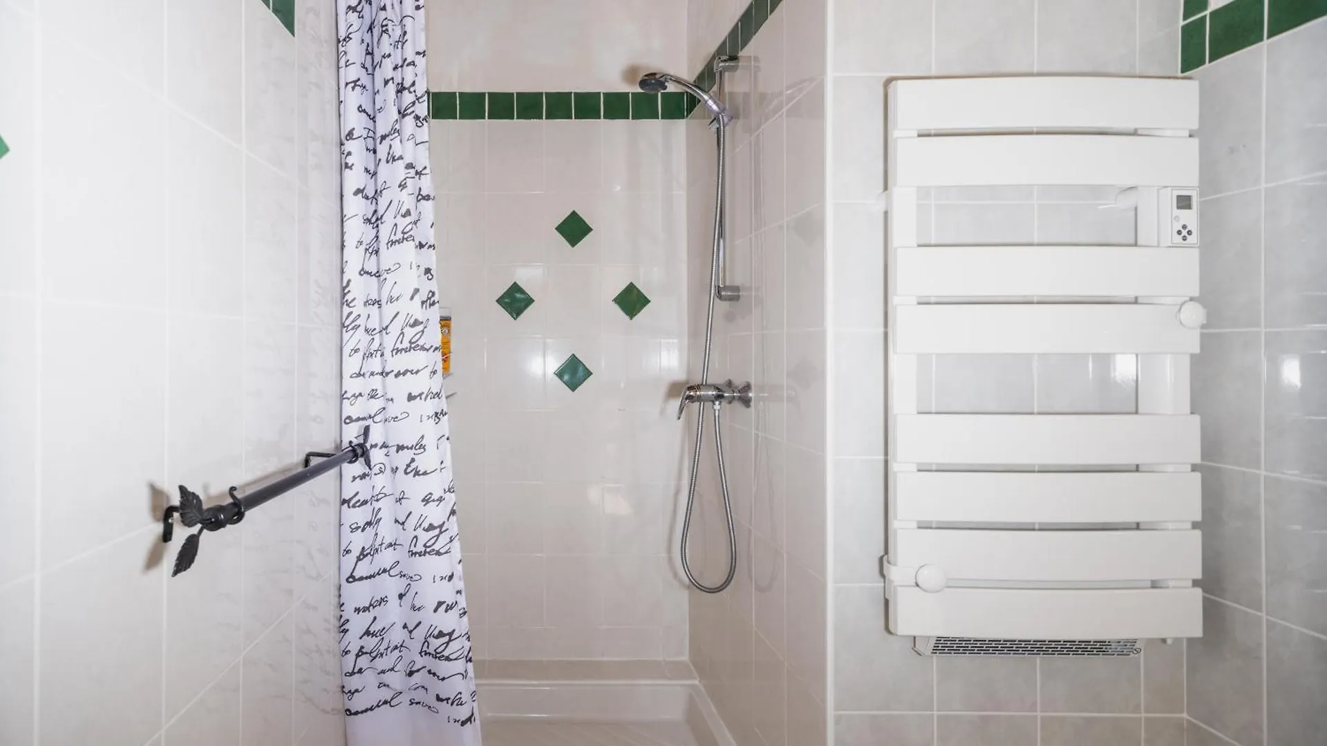 Holiday home Le Mas Pierre Et Soie Labeaume