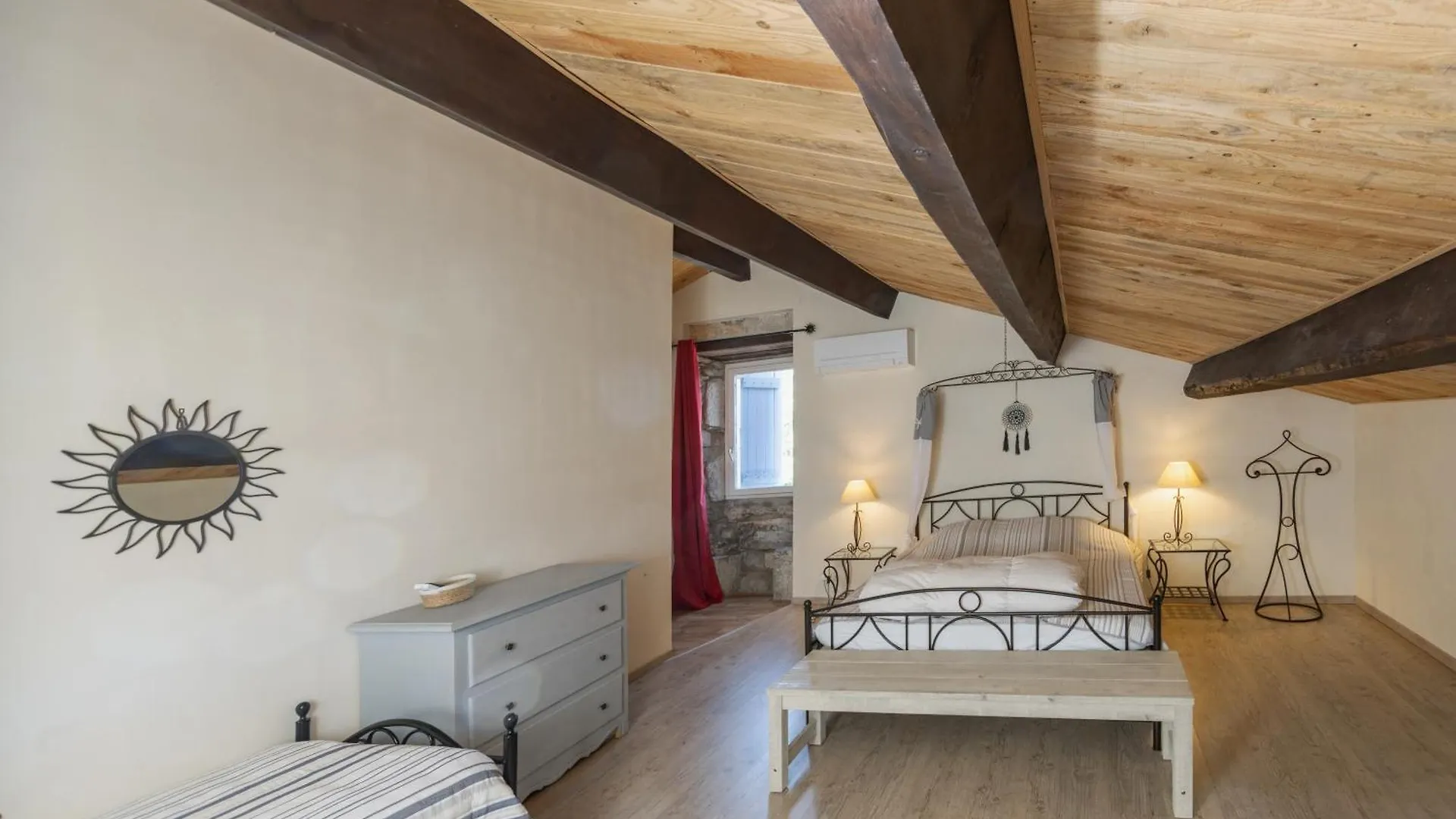 Holiday home Le Mas Pierre Et Soie Labeaume France