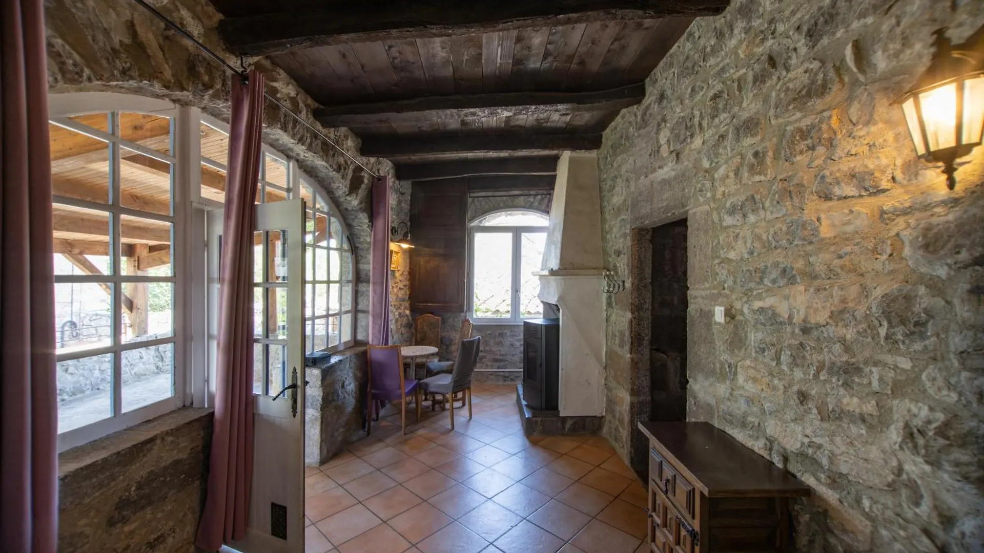 Holiday home Le Mas Pierre Et Soie Labeaume