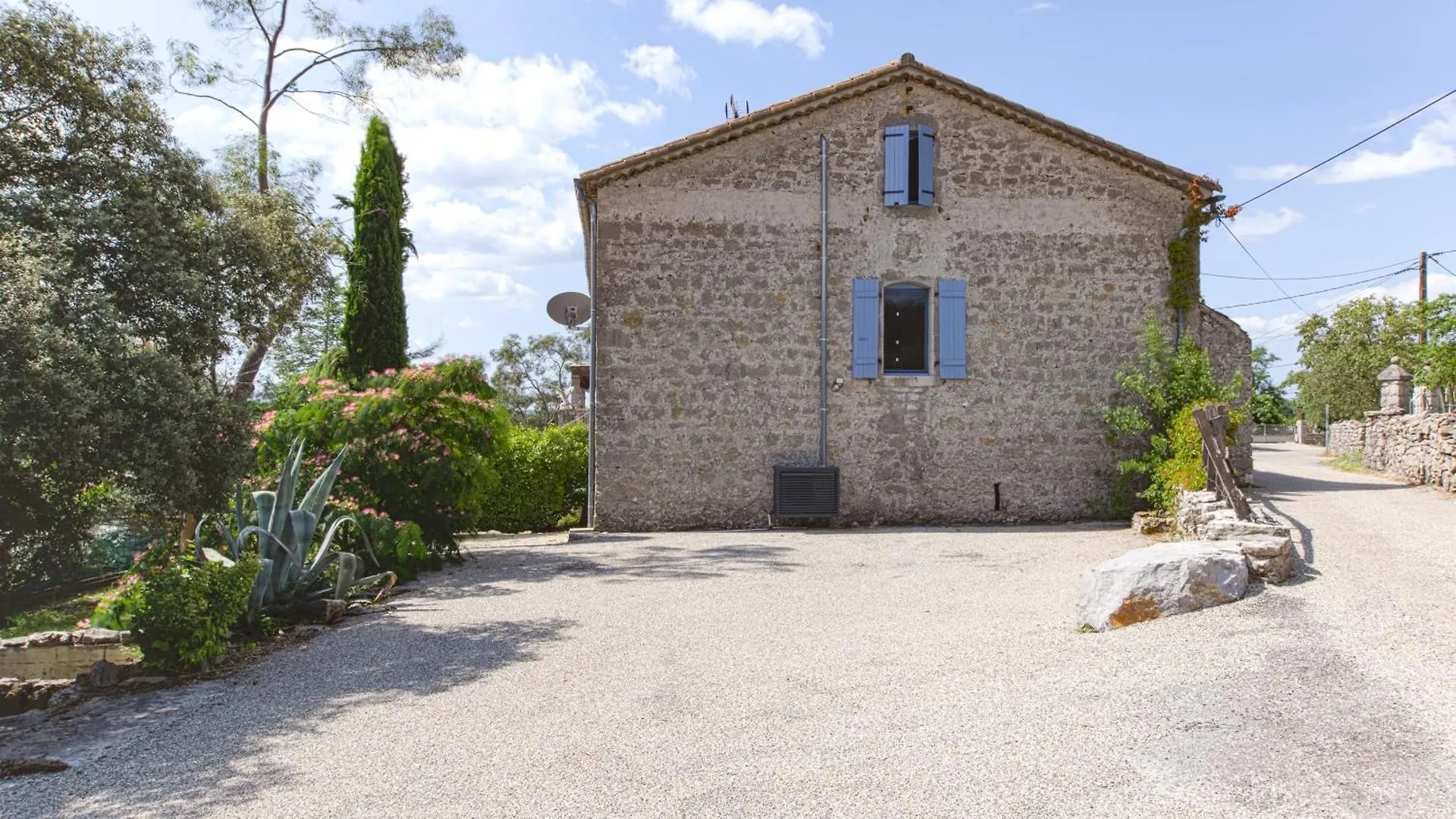 Holiday home Le Mas Pierre Et Soie Labeaume France