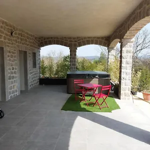 Des Roches Jacuzzi Privatif Labeaume